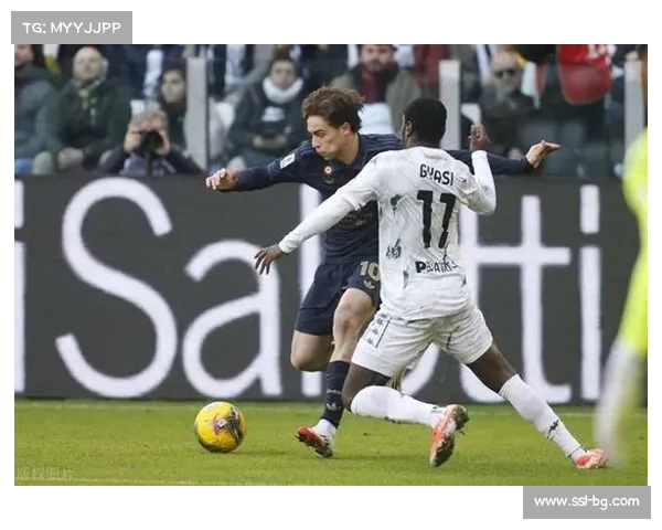 莫雷诺头球破门锁定胜局，科莫主场球迷沸腾